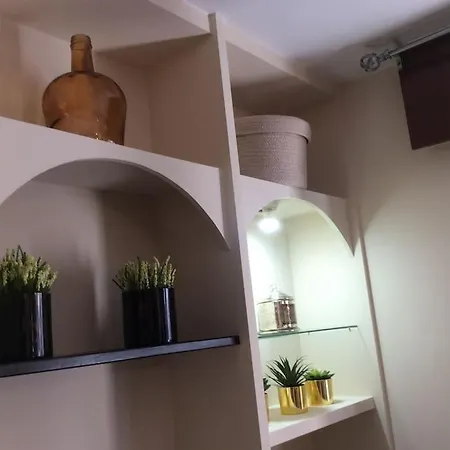 Hyp-marina , El Capricho. *